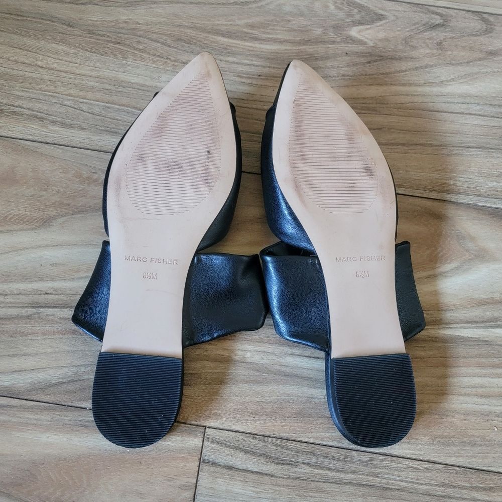Marc Fisher | Satera Knotted Twist Pointed Toe Flat Slip On Mule in Black - Picture 8 of 10